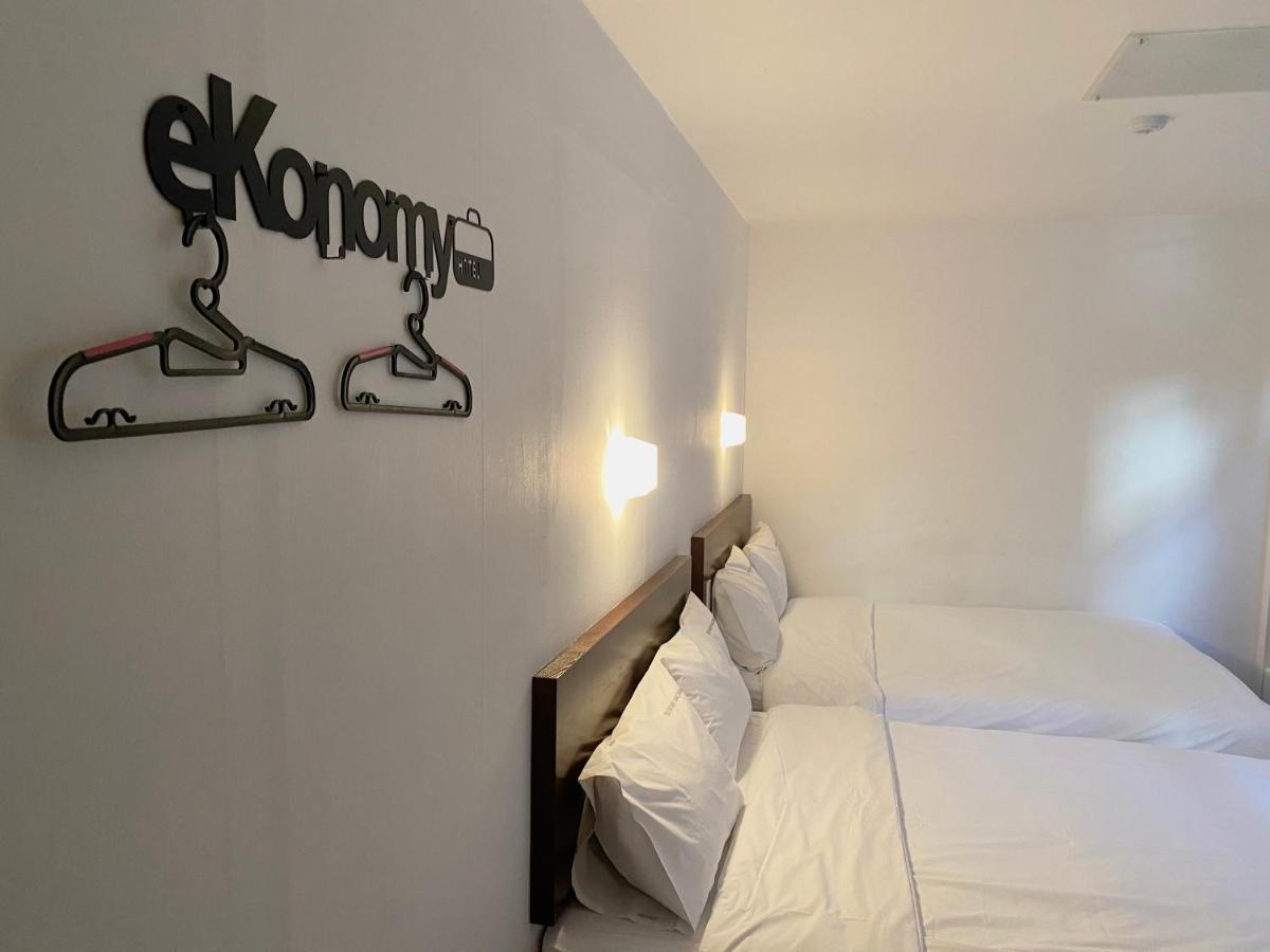 Ekonomy Haeundae Hostel Busan Exterior foto