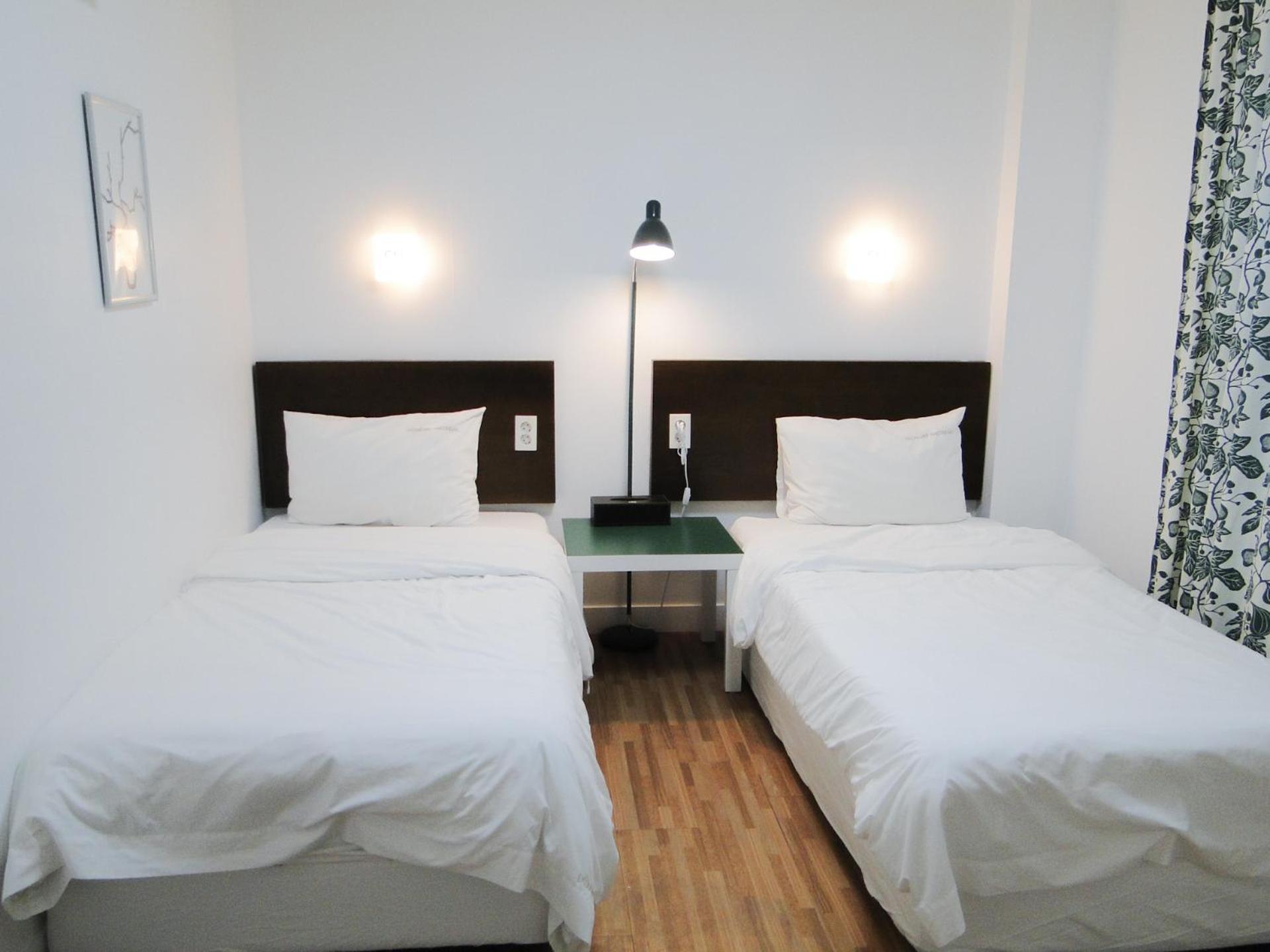 Ekonomy Haeundae Hostel Busan Exterior foto